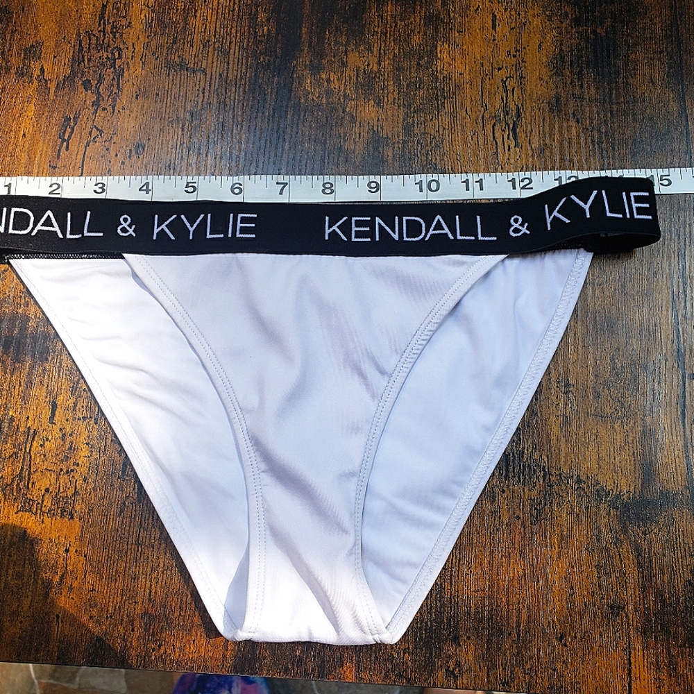 NWOT Medium kendall kylie white high leg high waist sporty bikini bottom